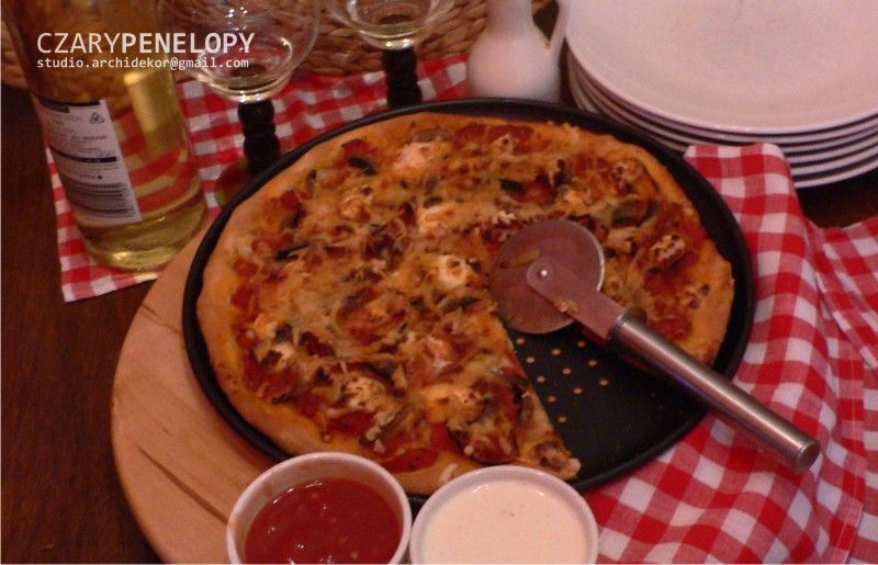 Czary Penelopy: Domowa pizza z orzechami