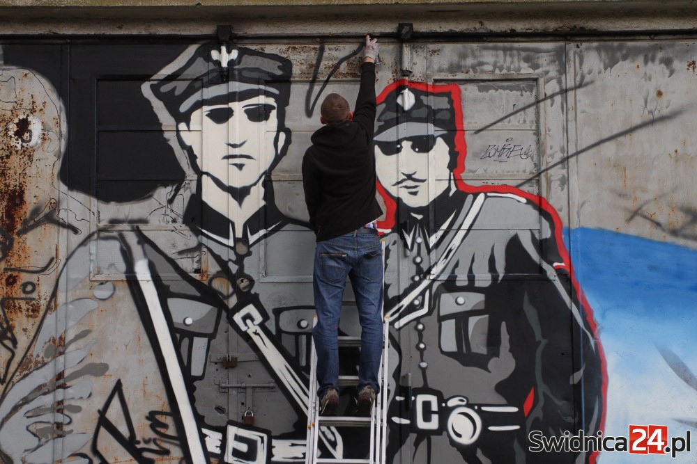 Mural poświęcony Żołnierzom Wyklętym_Świdnica (33)