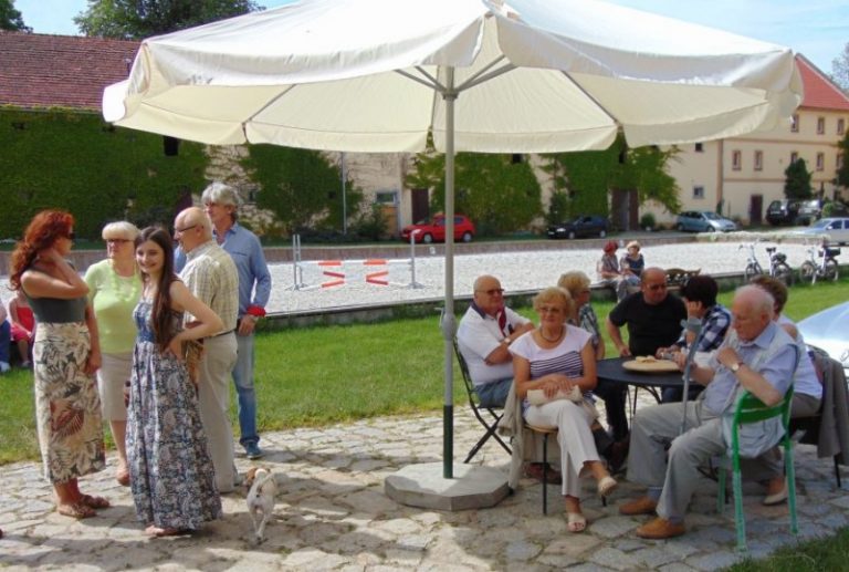 Sąsiedzka biesiada w Bagieńcu