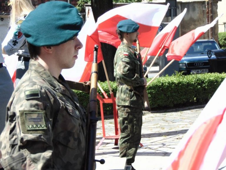 Wieniec i pamięć w rocznicę zakończenia wojny [FOTO]