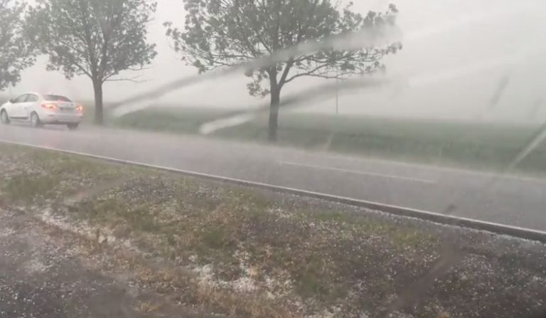 Burza z gradem nad Strzegomiem
