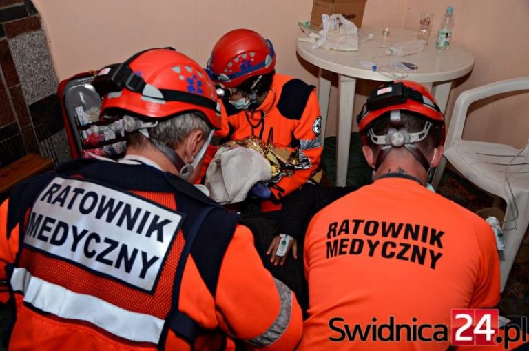 Ratowali noworodka [FOTO]