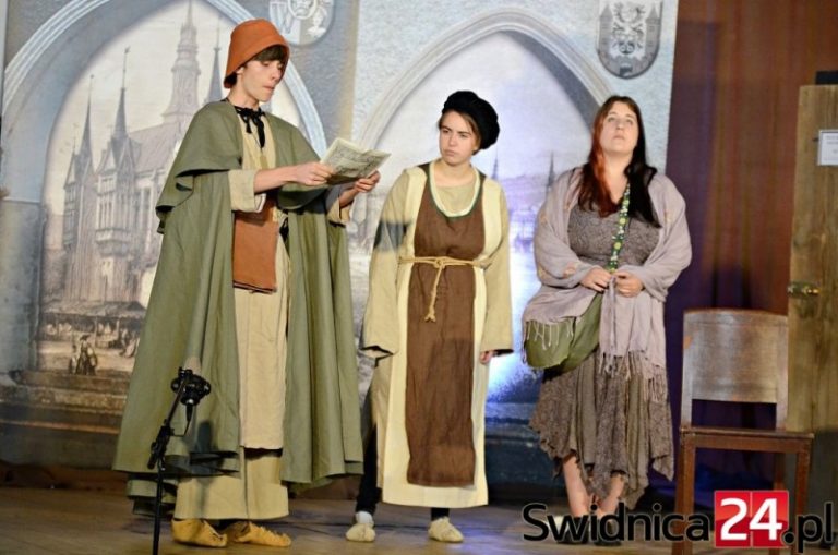 Teatralne poszukiwania Lutra w Świdnicy [FOTO]