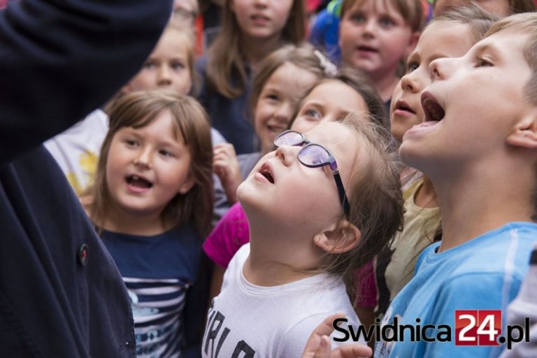 Przebojowe wycieczki po rodzinnym mieście [FOTO]