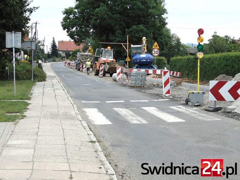 Powiat naprawia drogi