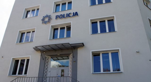 Seniorka nie dała się oszukać i poszła na policję