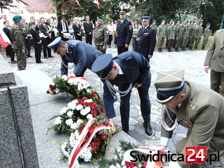 Święto Wojska Polskiego z apelem o szacunek [FOTO]