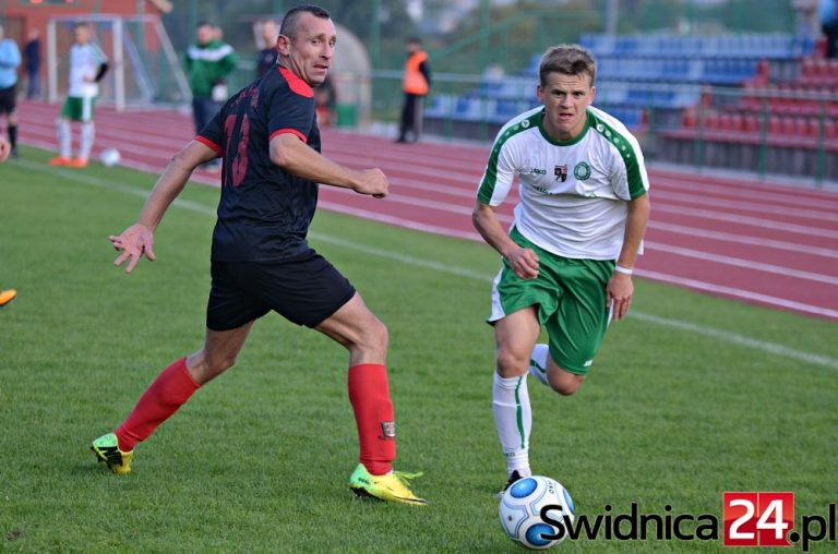 Piłkarze Polonii-Stali Świdnica inaugurują wiosnę [RELACJA LIVE Z WOŁOWA]