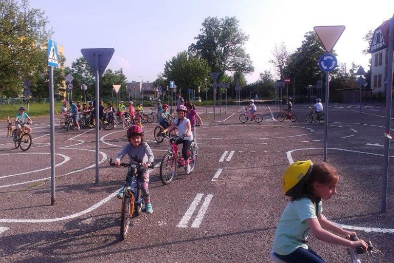 Strażnicy zapraszają do miasteczka rowerowego