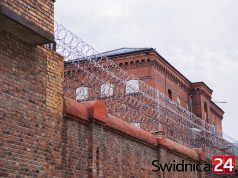 Mieli sprzedawać więźniom zabronione środki. Paczki wysyłali również do świdnickiego aresztu