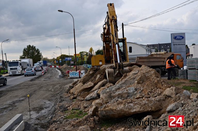 Kierowcy dłużej pomęczą się na krajowej 35-tce