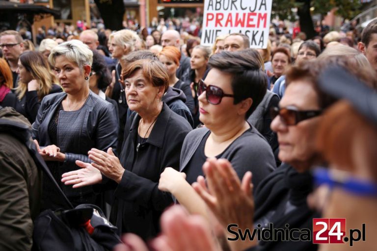 Manifestacja kobiet w Świdnicy. Runda druga już dziś!