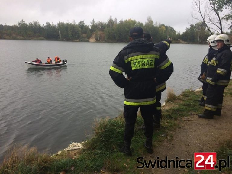 Strażacy szukają zaginionych wędkarzy [FOTO] [AKTUALIZACJA]