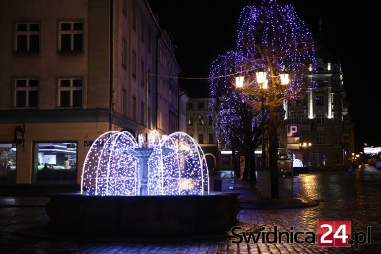 Rozbłysły świąteczne iluminacje [FOTO]