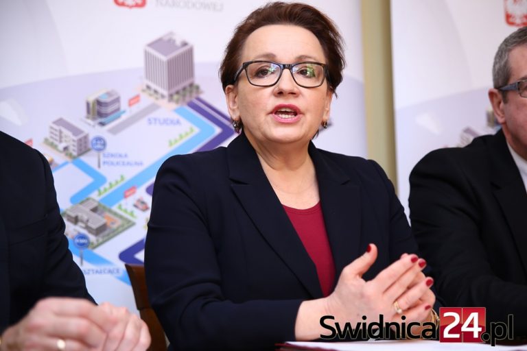 Minister Zalewska o skutkach reformy oświatowej w Świdnicy