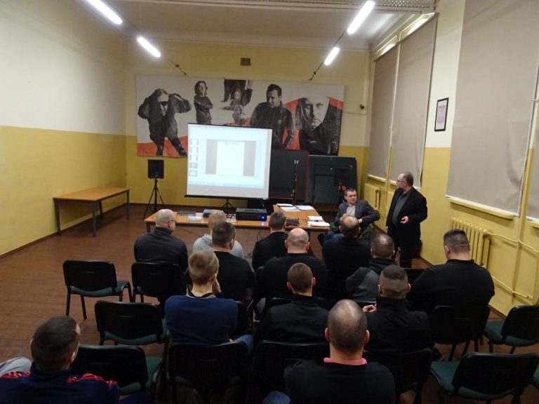 Historycy z wykładem w świdnickim Areszcie Śledczym