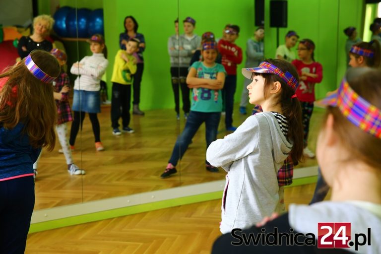 Ferie! Jak się bawią najmłodsi świdniczanie? [FOTO]