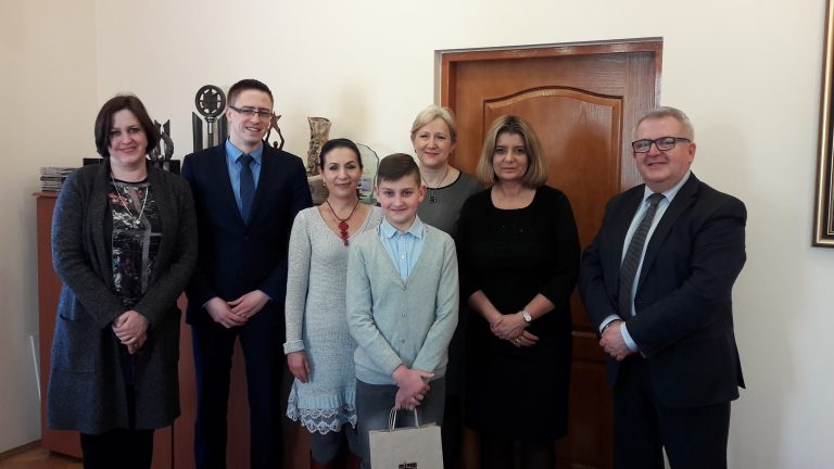 12-letni Maksymilian doceniony przez władze Świdnicy i PCK