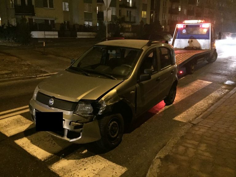 Zderzenie na krzyżówce [FOTO]