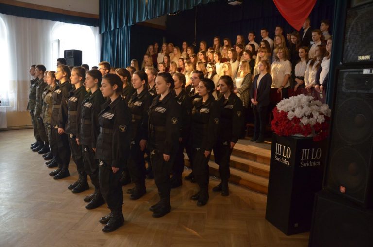 Klasy mundurowe włączone do III LO w Świdnicy