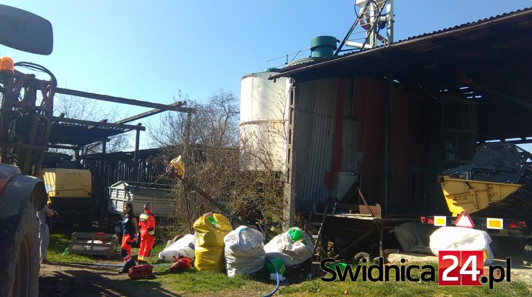 Wpadli do silosa zbożowego w Słotwinie [FOTO]