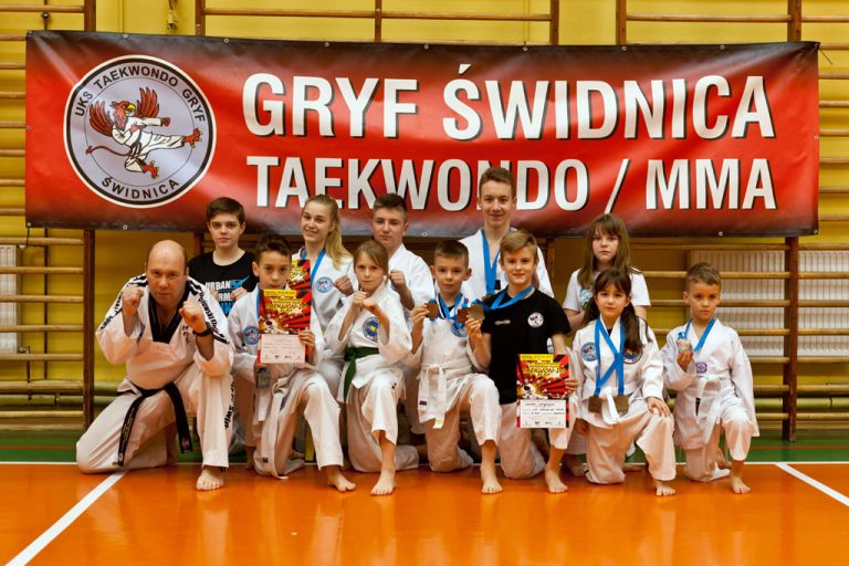 Udane starty świdnickich zawodników taekwondo [FOTO]