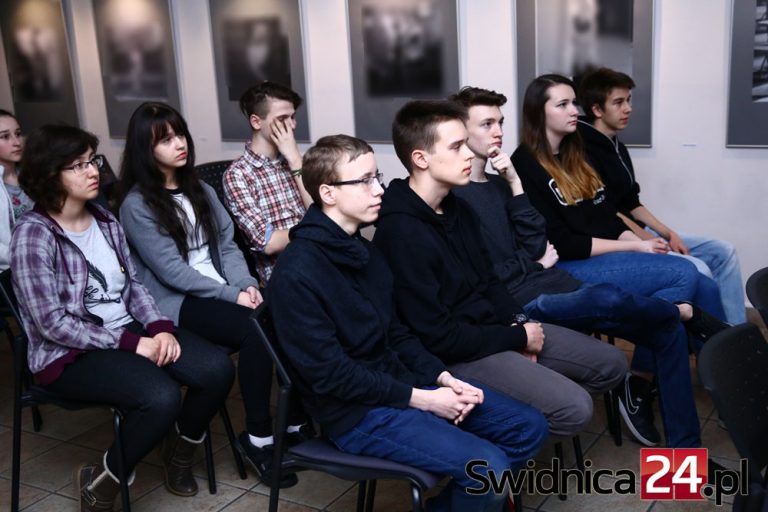 Młodzież pracuje nad pierwszym swoim filmem[FOTO]