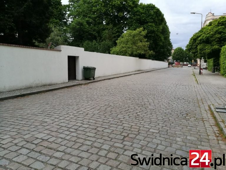 Zakaz będzie „podążał” za wykopami