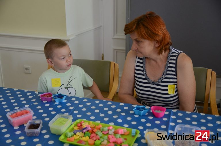 Bezcenna opieka i miłość w rodzinach zastępczych [FOTO]
