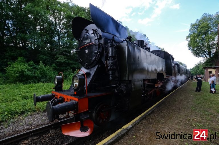 Wakacje z zabytkowym pociągiem rozpoczęte [FOTO/VIDEO]