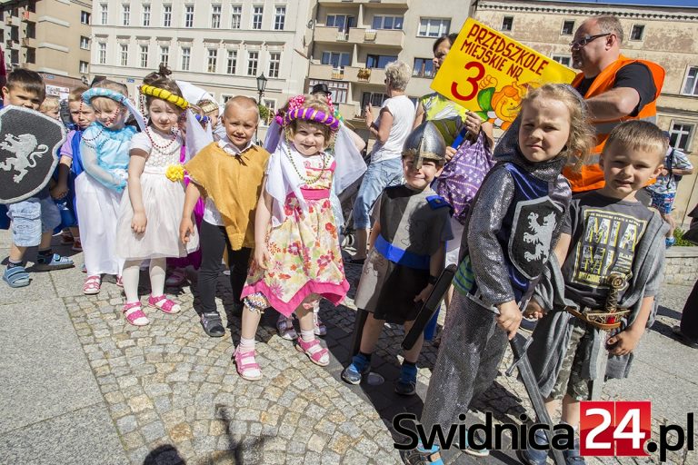 Barwna Gryfiada przeszła ulicami miasta [FOTO]