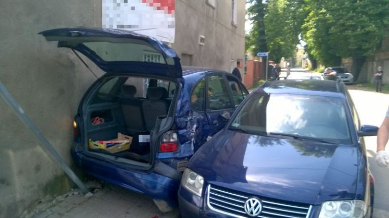Samochodem pełnym narkotyków uciekał przed policją [FOTO]