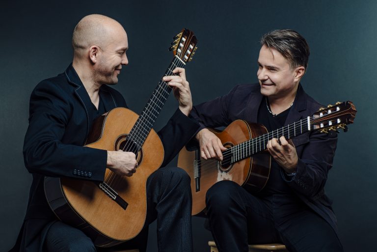 Światowej sławy gitarzyści zagrają w Krzyżowej