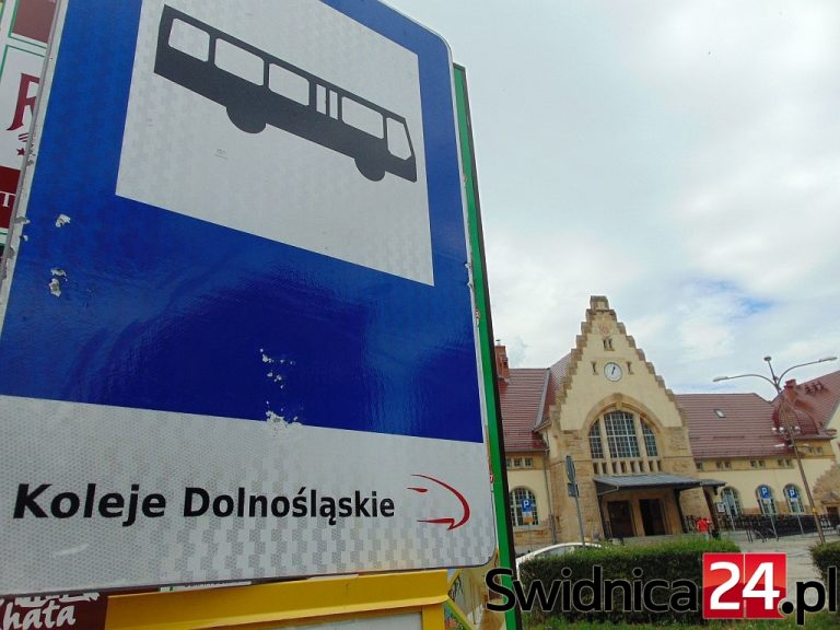 Na pociąg do Wrocławia trzeba jechać… autobusem