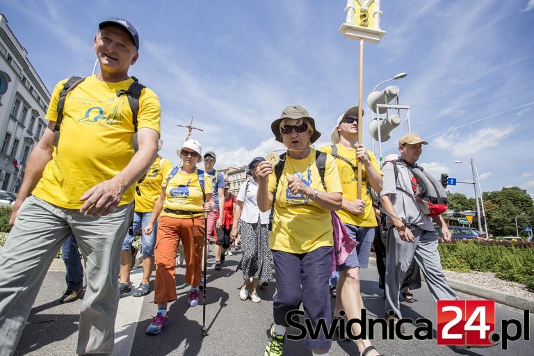 Czternasta Piesza Pielgrzymka Świdnicka rozpoczęta [FOTO]