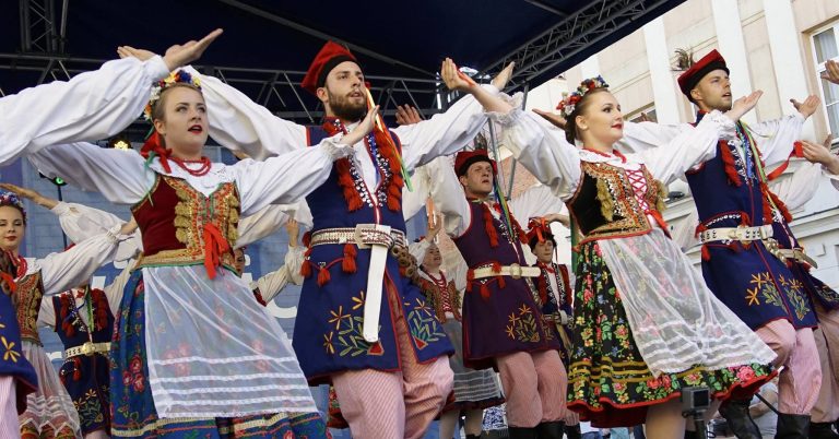 Świdnicki „Krąg” zatańczy na Litwie
