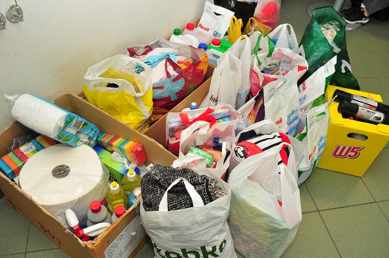 Pomoc dla poszkodowanych w nawałnicach. Pierwsze dary już przekazane [FOTO]