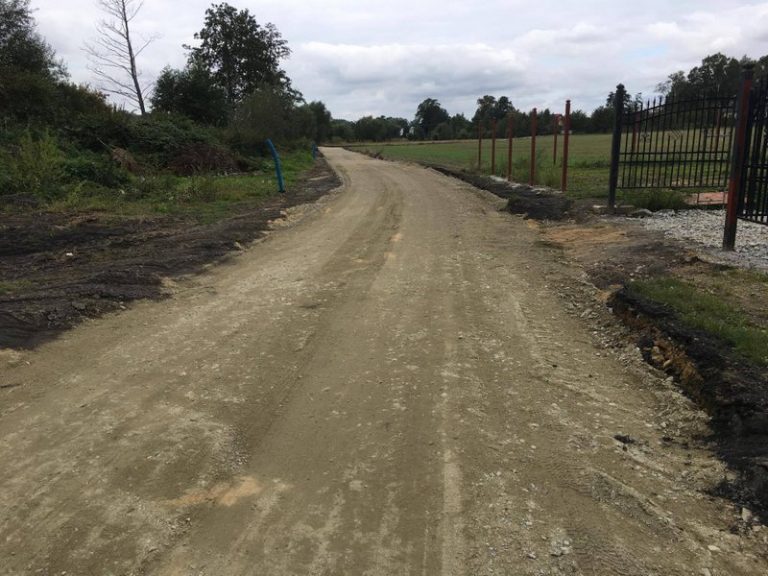 Droga transportu rolnego w Wirach