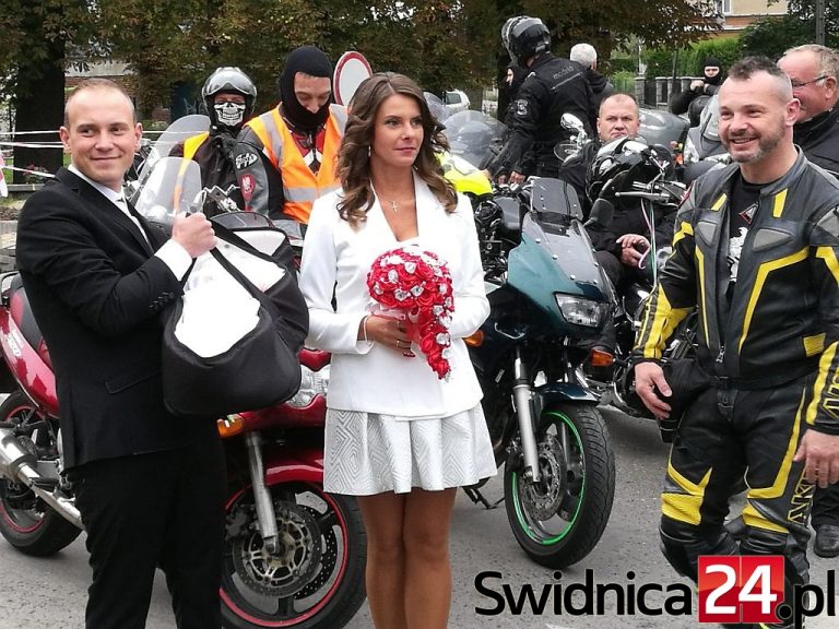 Pierwszy „motocyklowy” ślub w świdnickim stowarzyszeniu Rider [FOTO]