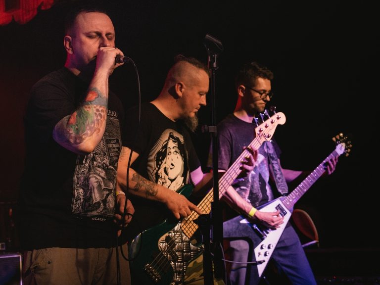 Metalowy wieczór z Plethorą i Comin