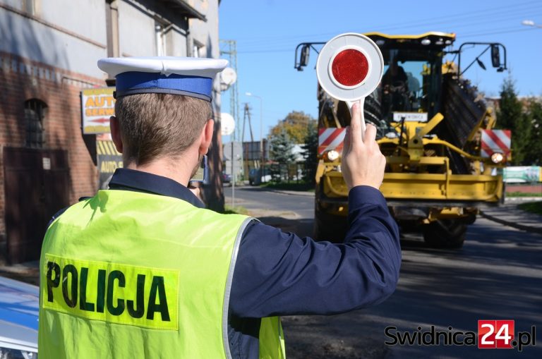 Noga z gazu! Policja apeluje o rozwagę w majówkę