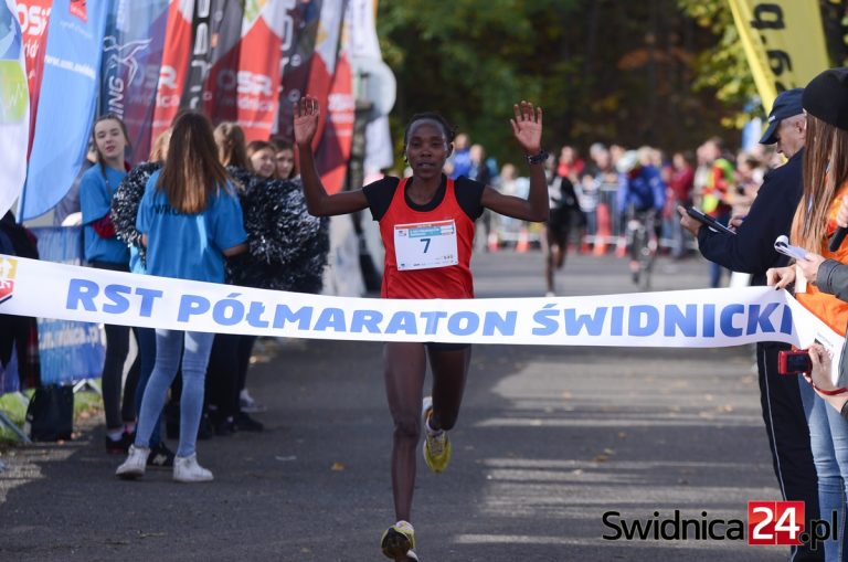 Półmaraton Świdnicki: Podium zdominowane przez Kenijczyków! [163 ZDJĘCIA]