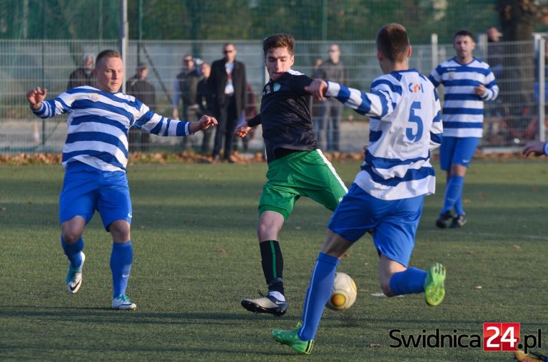 W sobotę derby powiatu! [TERMINARZE, RELACJA LIVE]