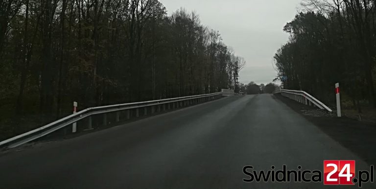 Krótka radość z otwarcia drogi do Strzegomia