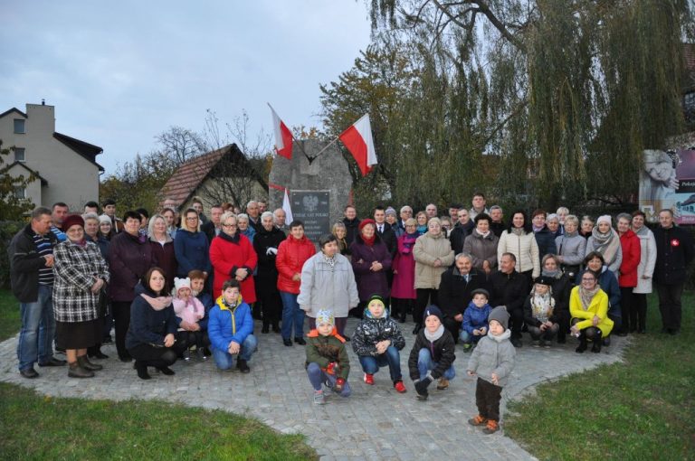 Mieszkańcy chcieli odrestaurowania pomnika