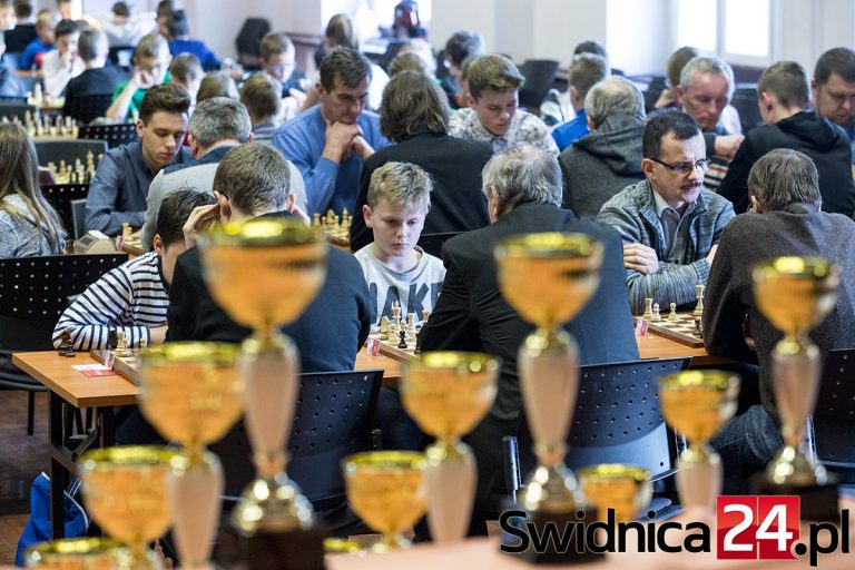 Ponad 150 szachistów walczyło o szablę Piłsudskiego