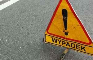 Zderzenie osobówek na krajowej 35-tce