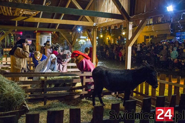 Jasełka i życzenia dla świdniczan [FOTO/VIDEO]
