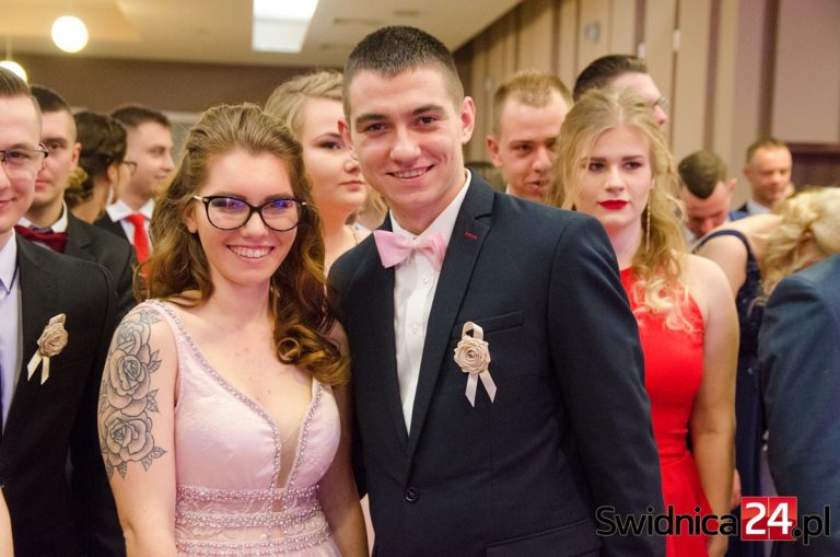 Studniówkowy sezon rozpoczęty [FOTO]