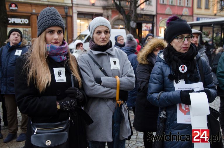 Kobiety po raz kolejny protestowały [FOTO/VIDEO]